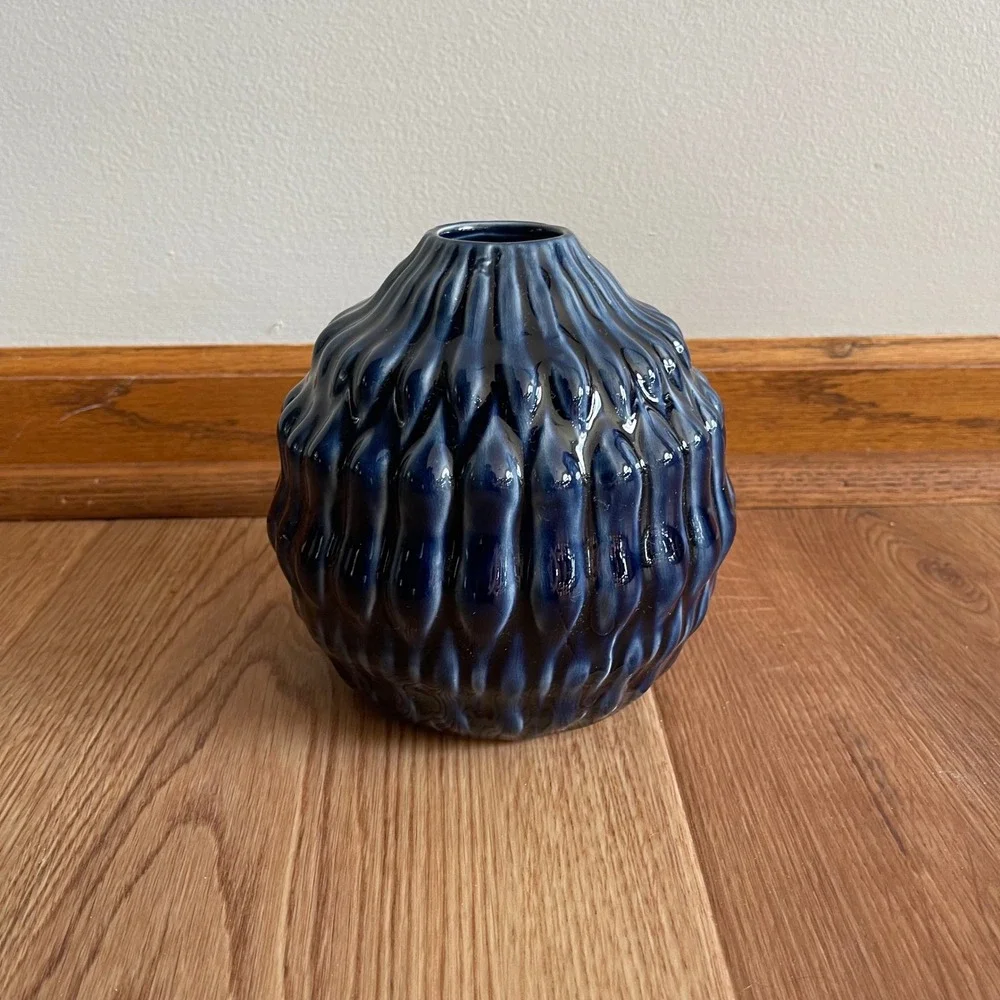 Magnolia deep blue